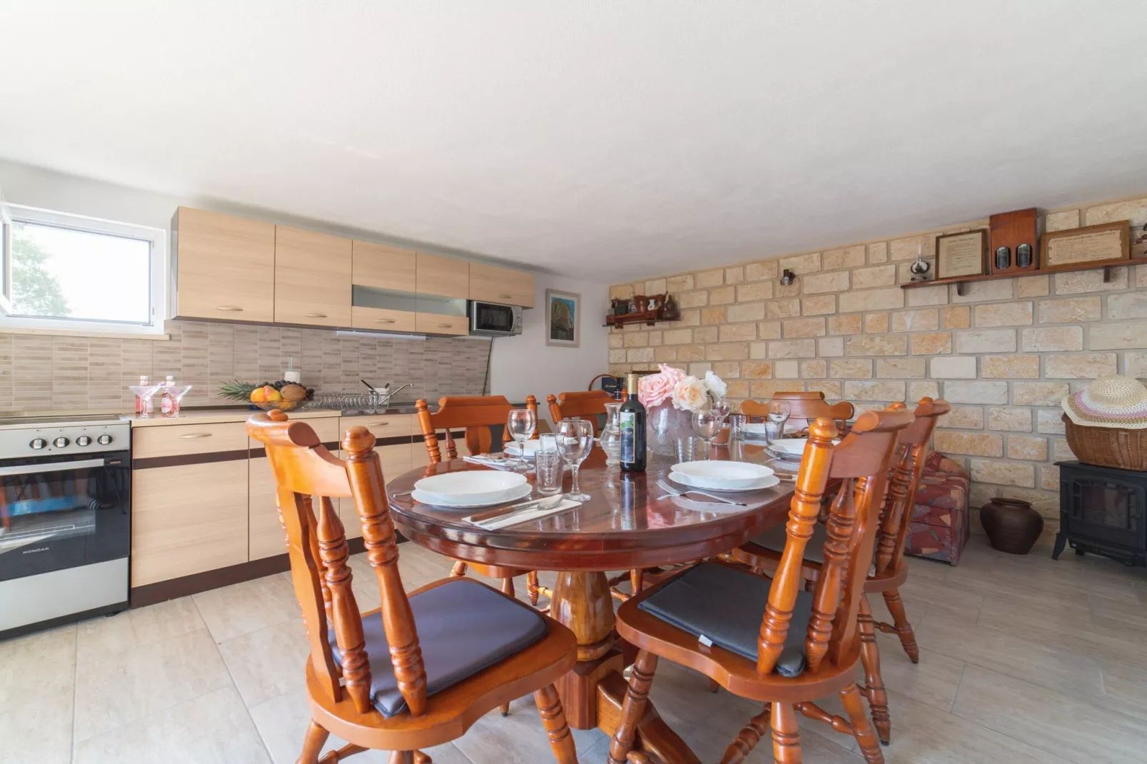 Serene Retreat Holiday Home with Pool - Two Bedroom Holiday Home with Pool