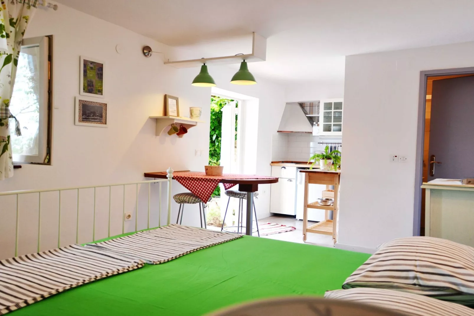 Blissful Bay Apartments Vrboska - Studio with Terrace (owner Ruzmarin)