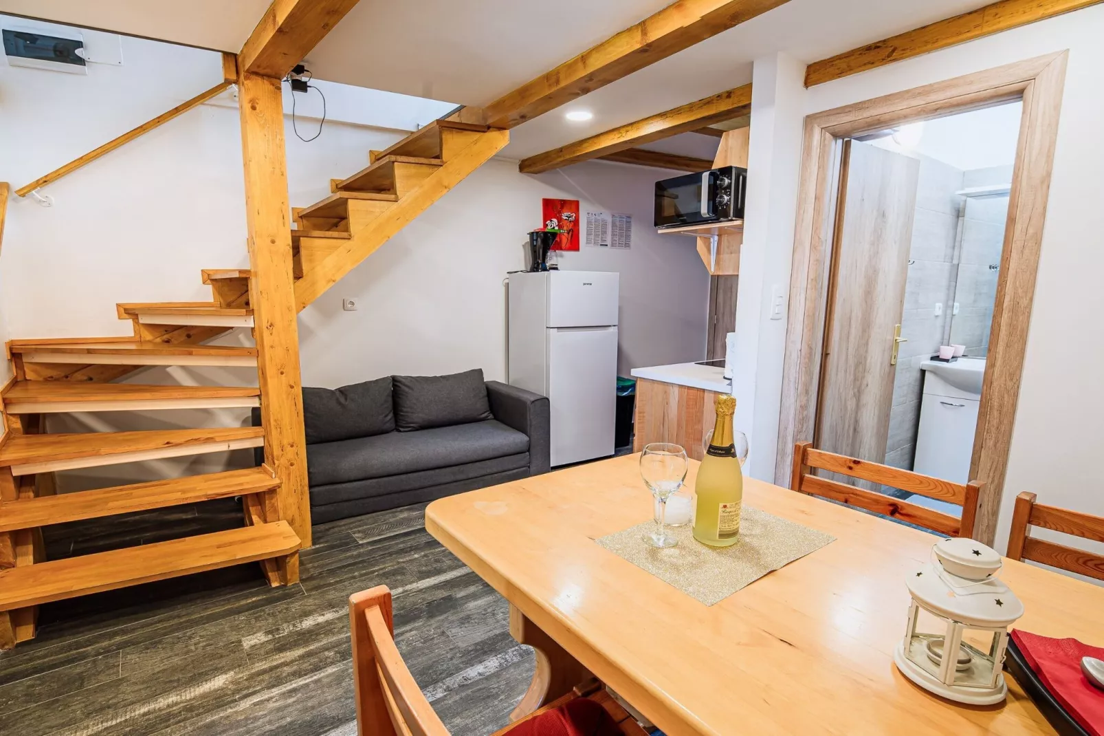 Sleek and Stylish Umag Apartments with Sea View - Two Bedroom Apartment with Terrace (owner 2)