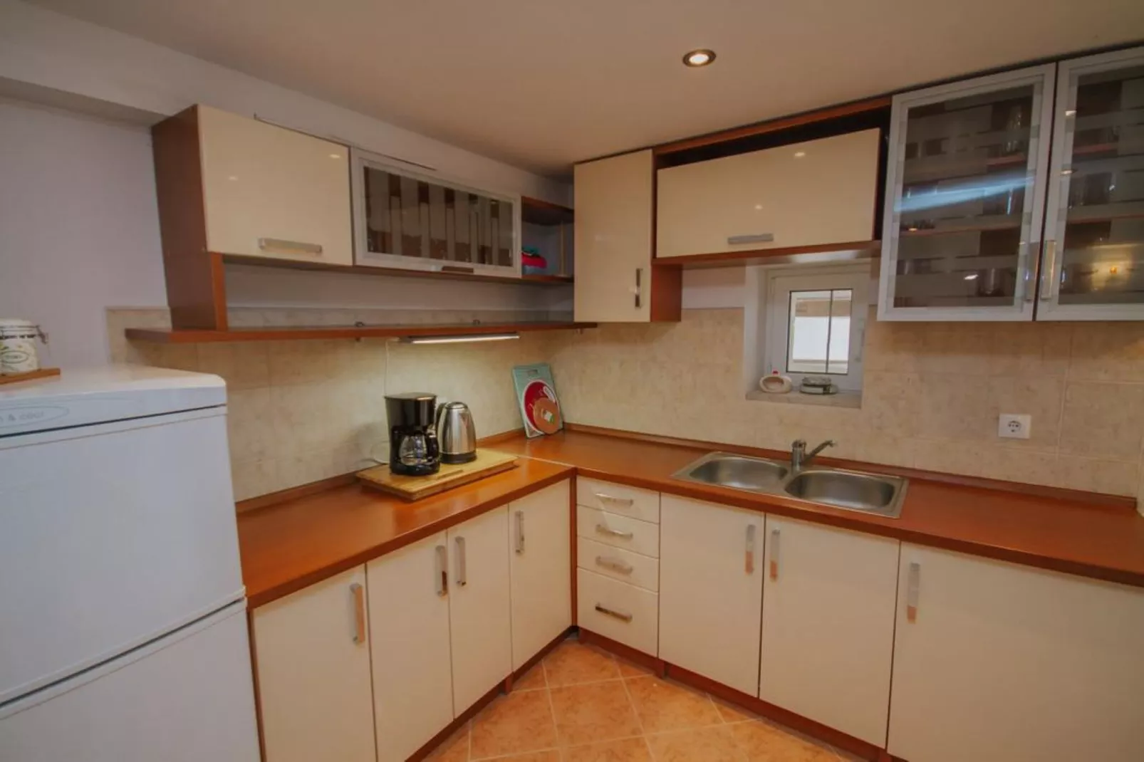 Tranquil Getaway Villa Prapatnica with Pool and Garden - Three  Bedroom Villa with Pool