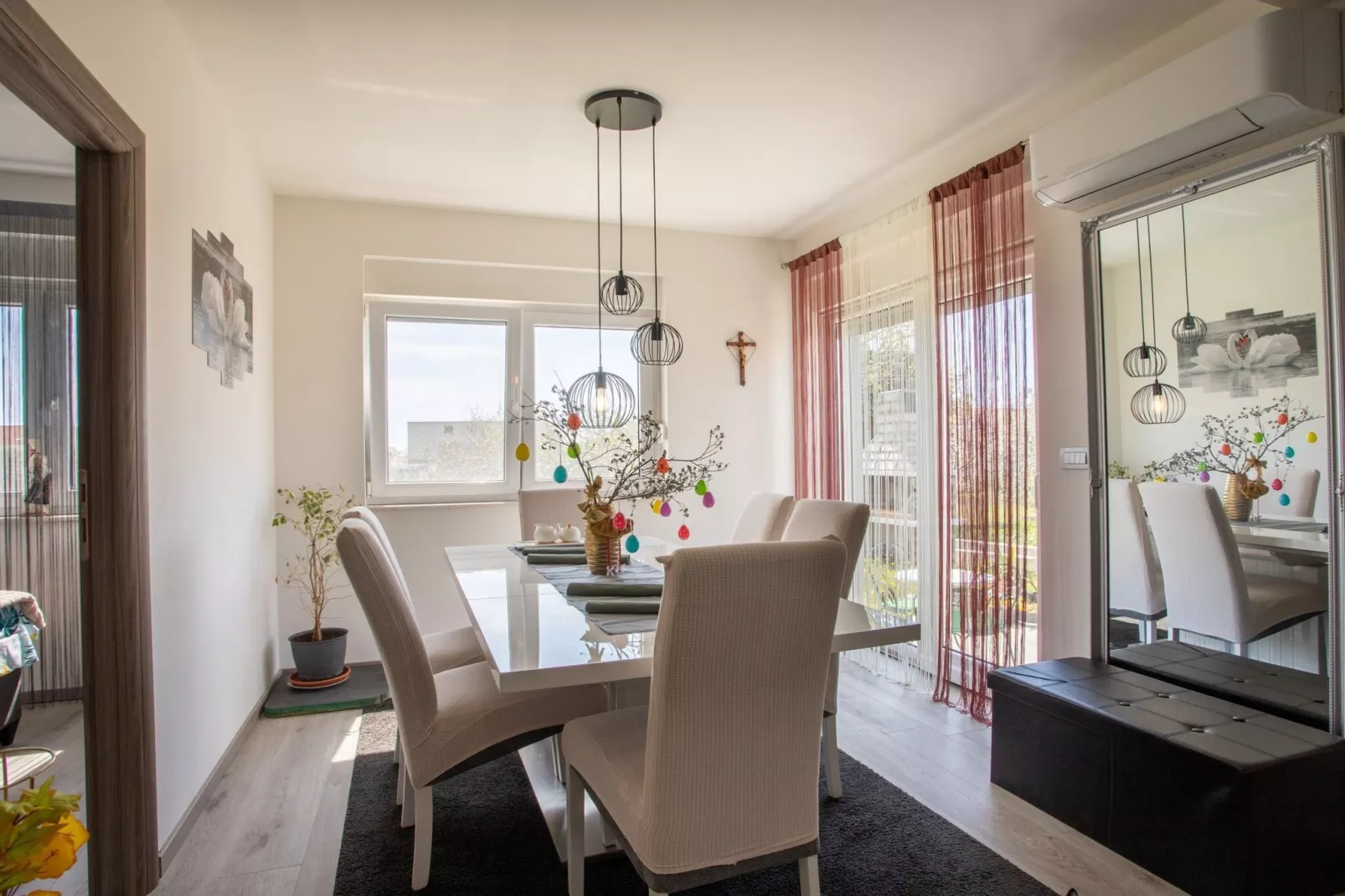 Trendy and Chic Apartment with Terrace and Private Garden - One Bedroom Apartment