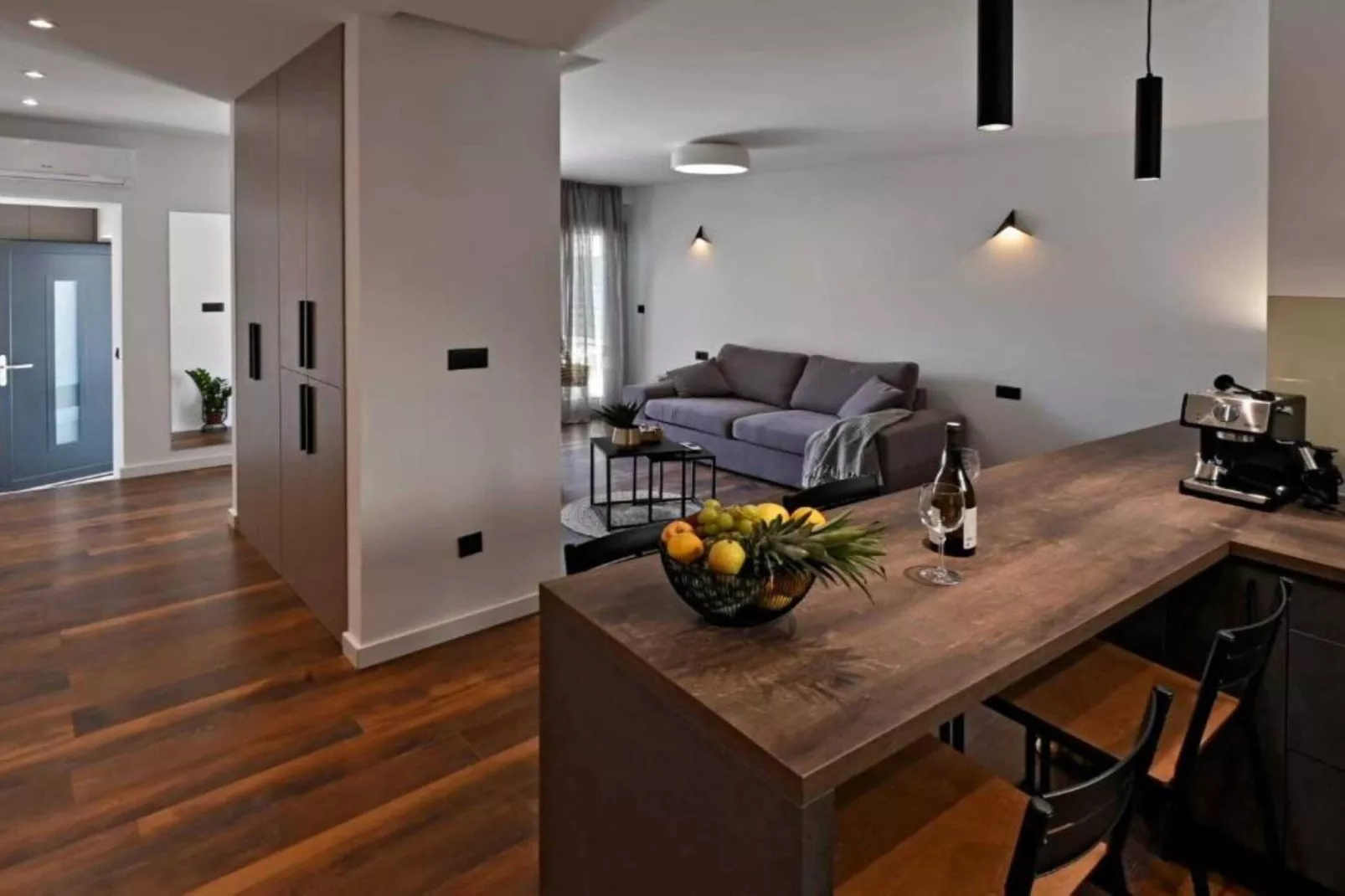 Luxury Slatine Apartments with Terrace and Garden - One Bedroom Apartment with Terrace