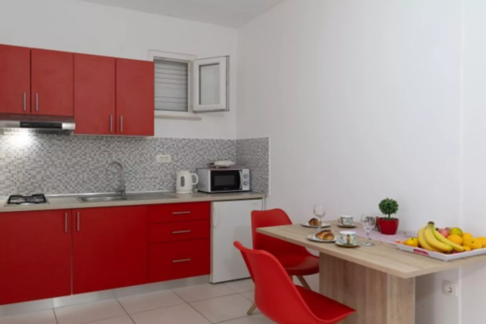 Studio Apartment with terrace 1