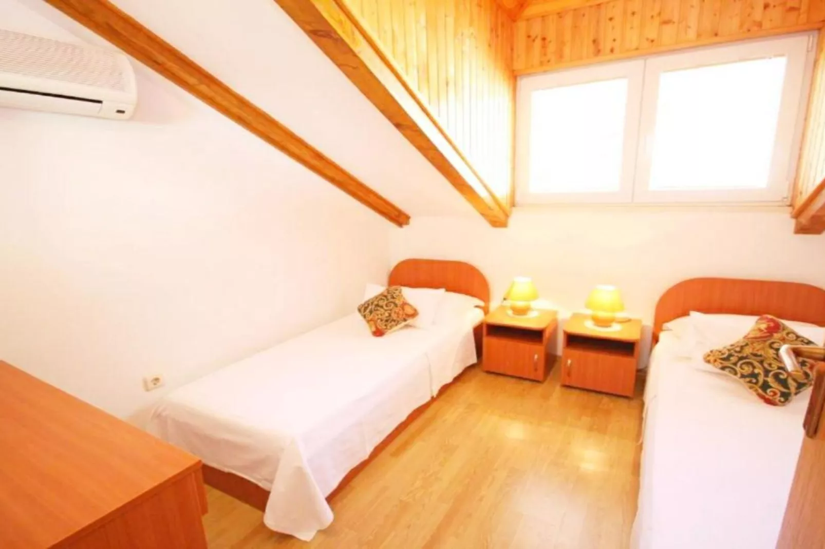 Two Bedroom Apartment With Sea View 12