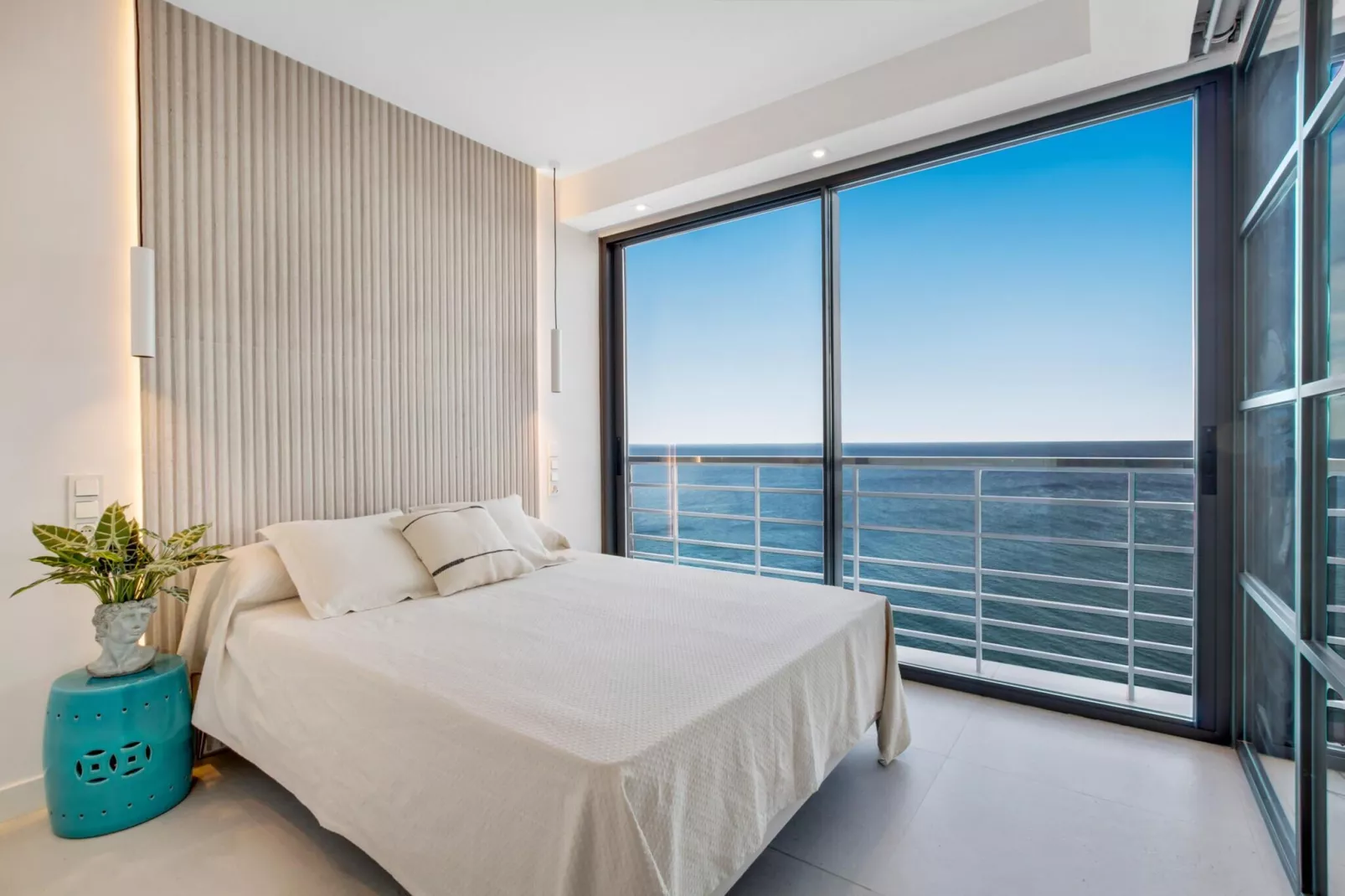 1009 Torre