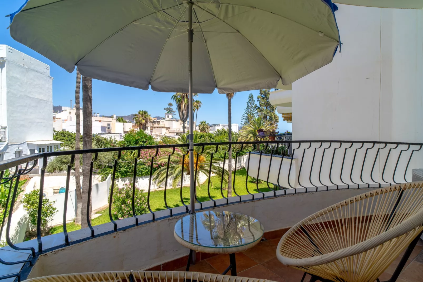 Acapulco Playa 301 by Casasol