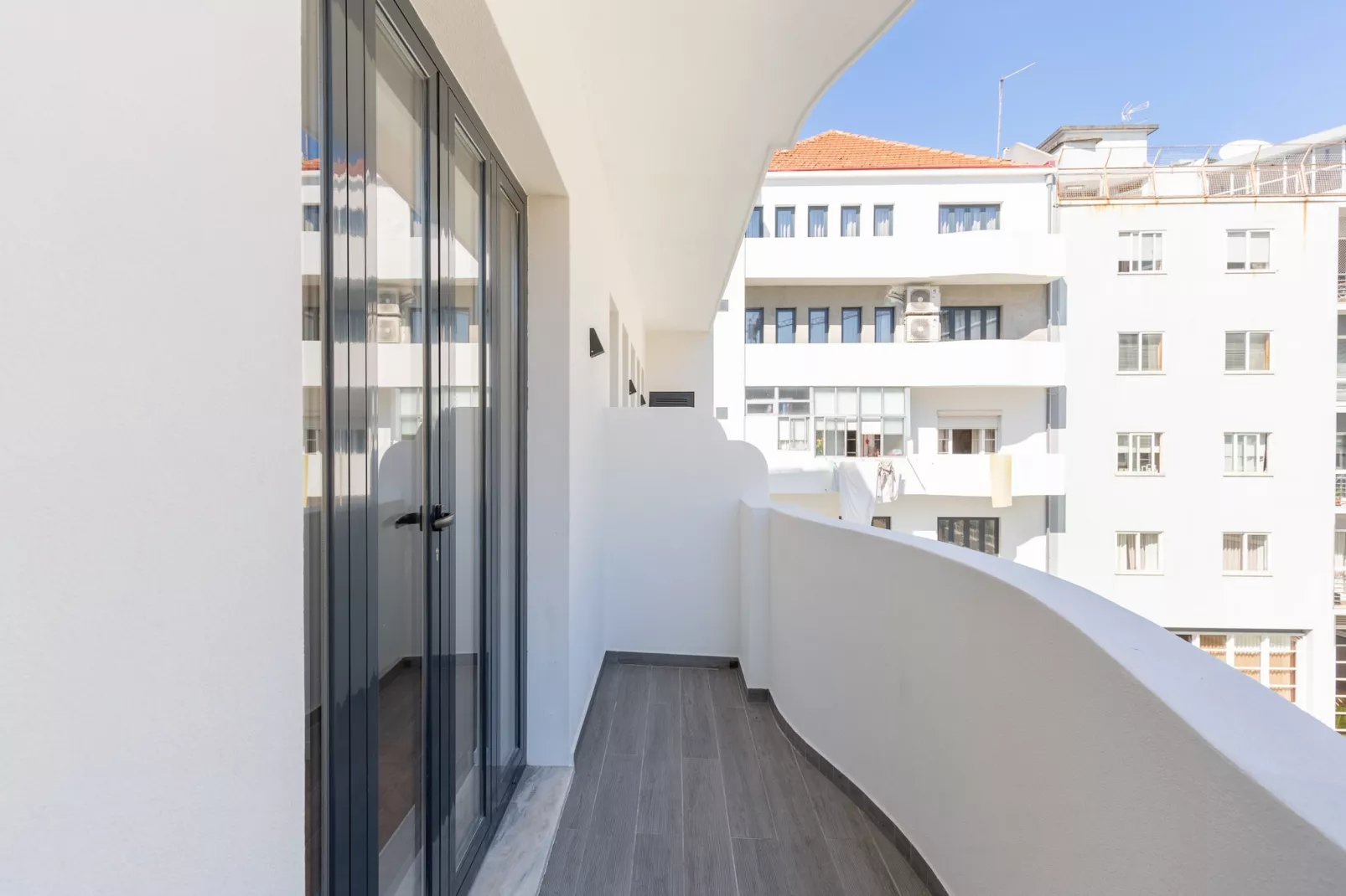 Feel Porto Pinot Townhouse
