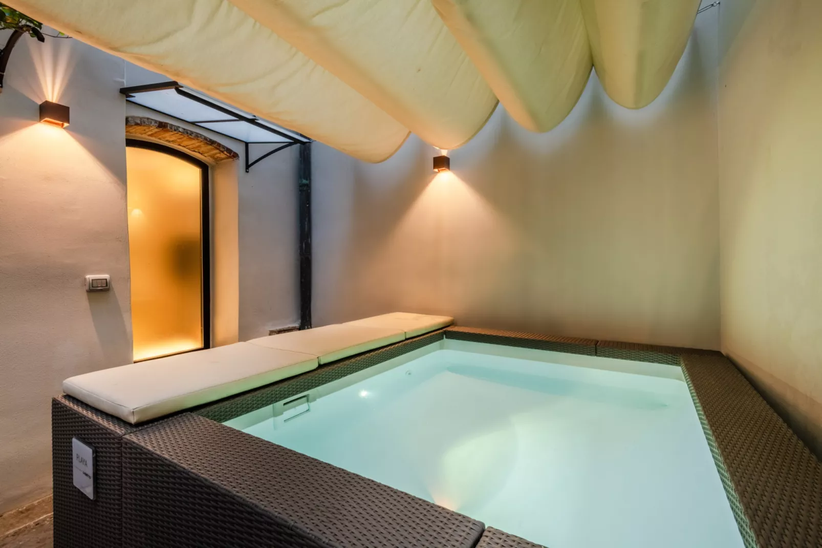 Gallo Cedrone, a Home with Outdoor