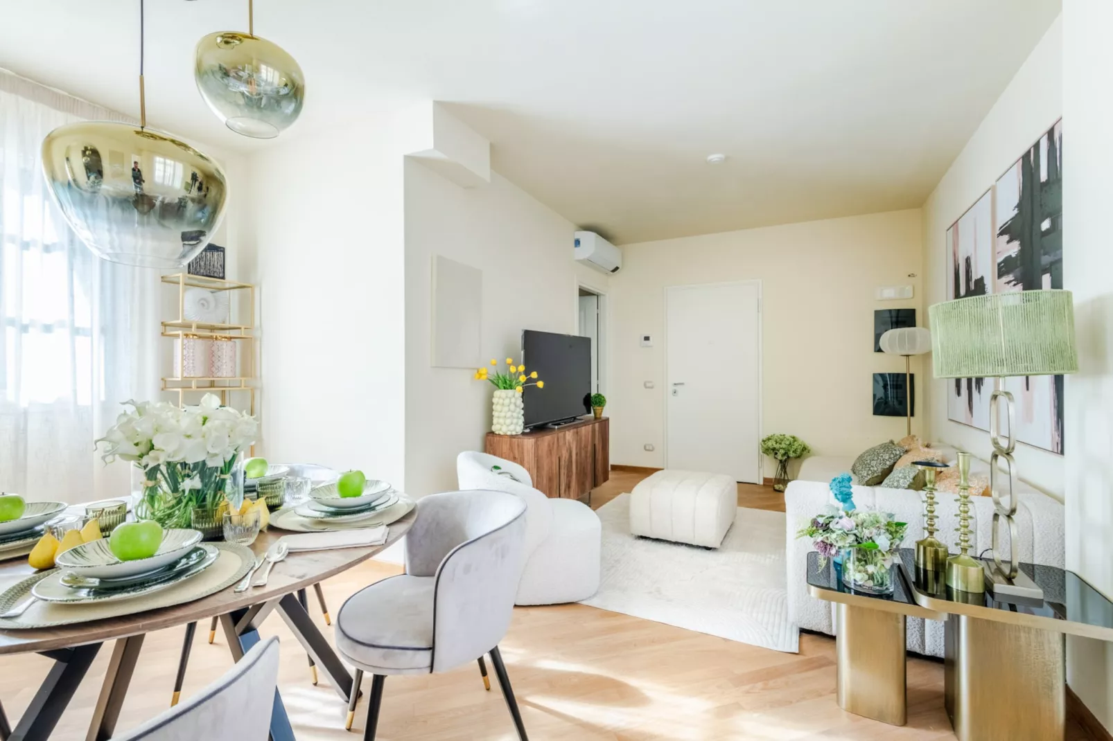 Borgo House, an Apartment with Garage