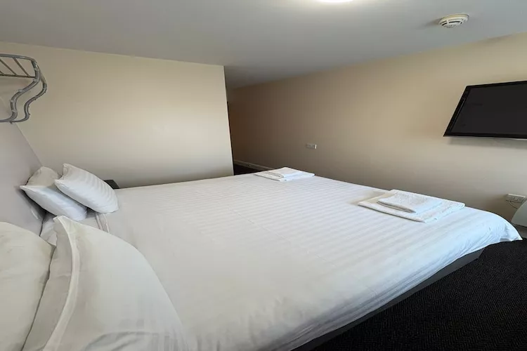 GO2 Gloucester Hotel by OYO  Twin Room