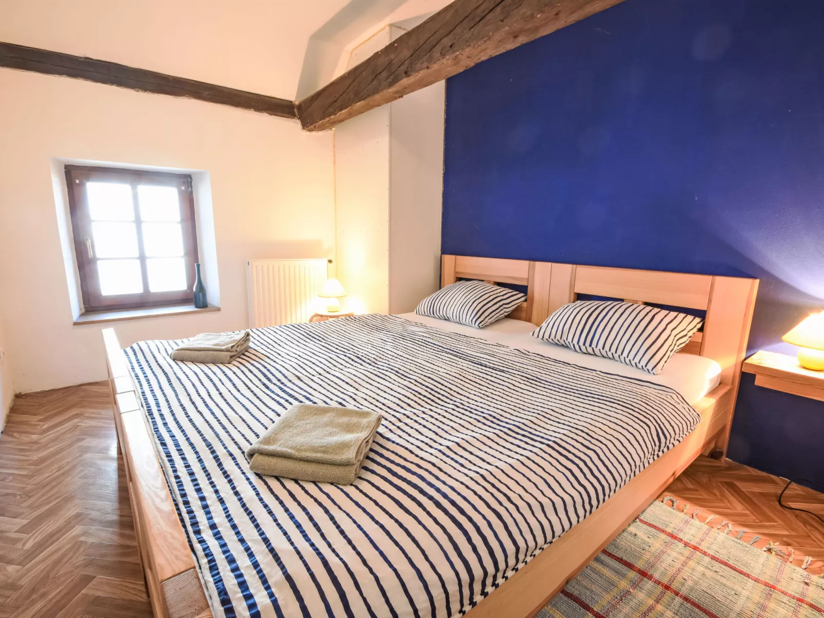 Spacious in Farmhouse
