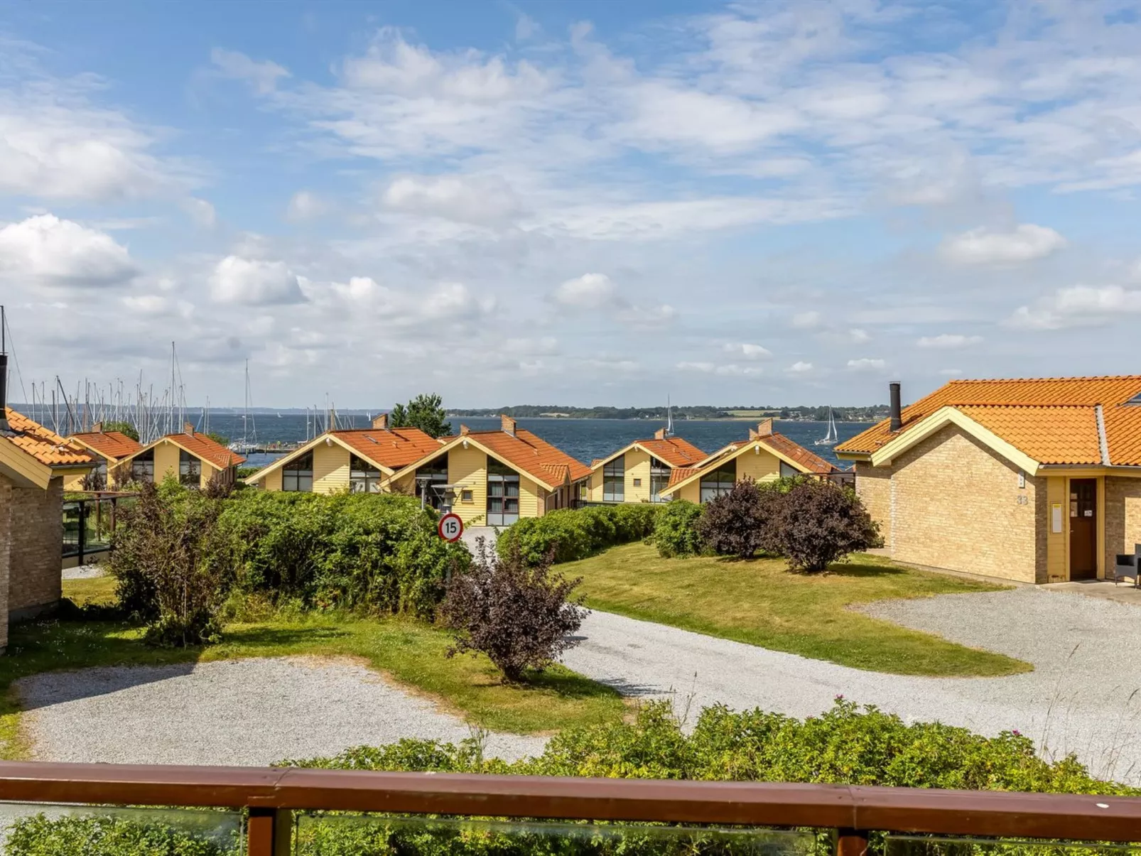 "Rouwen" - 120m from the sea-Draußen