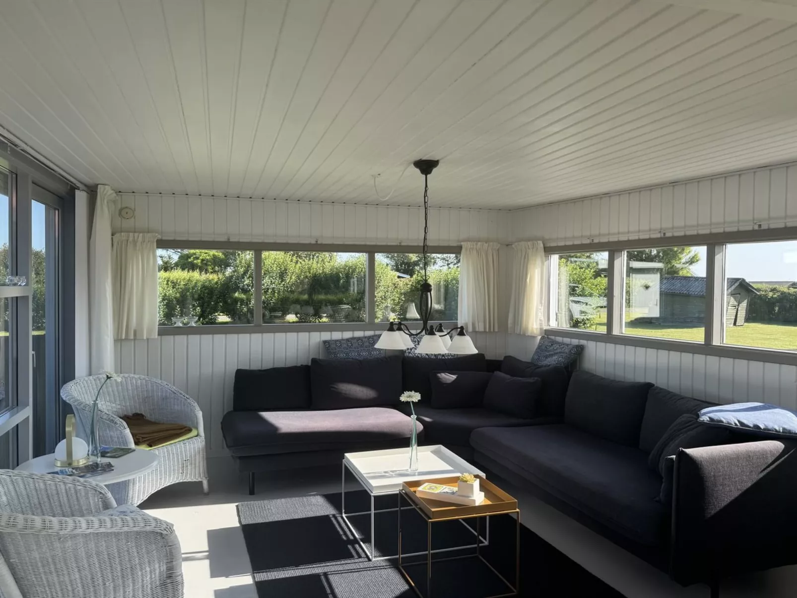 "Thit" - 90m from the sea-Drinnen