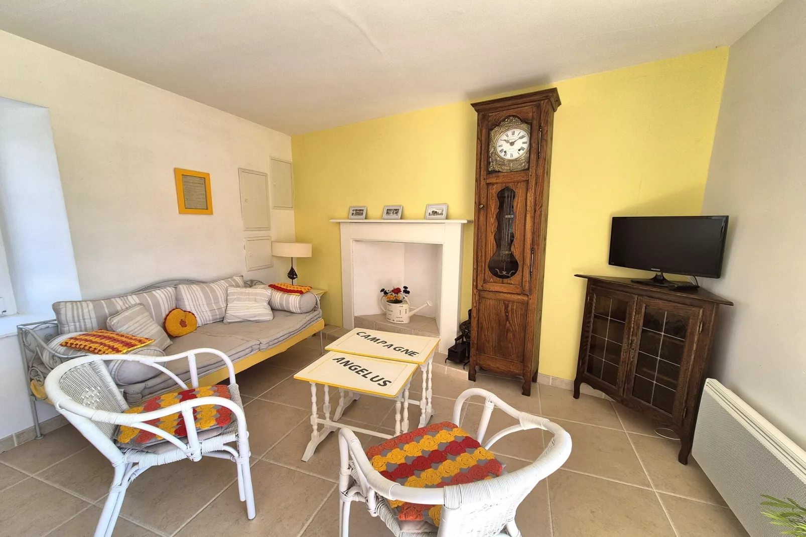 Maison de vacances Tréguidel La retraite de Gilles-Living room