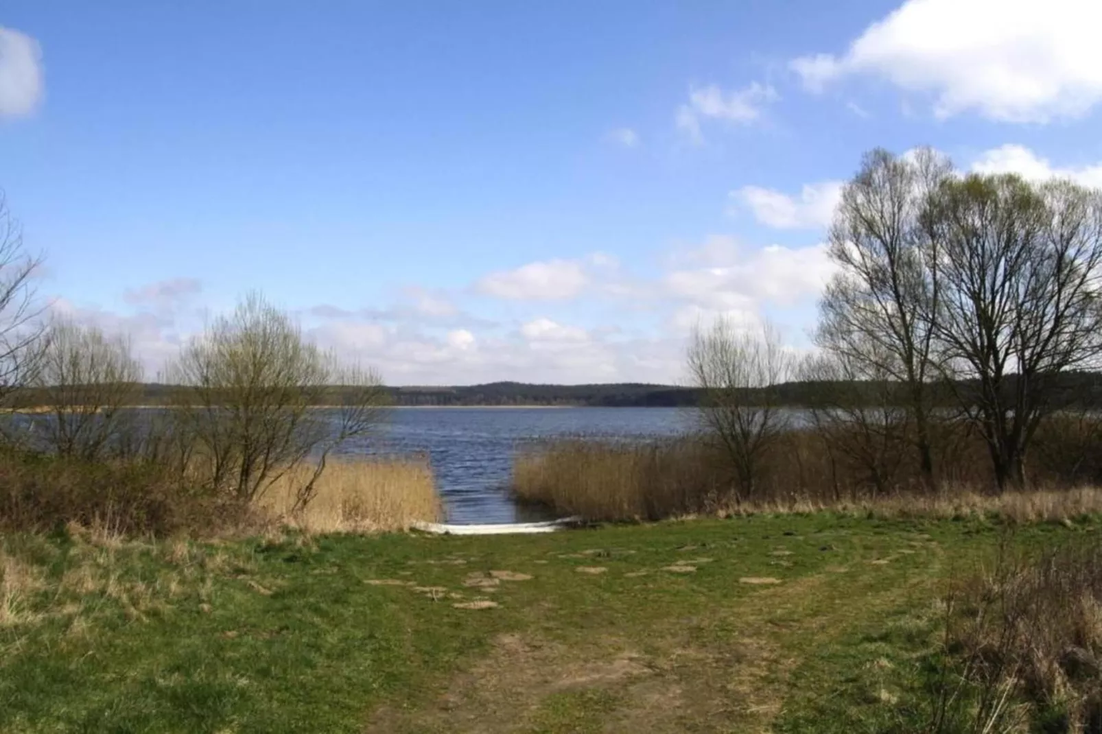 Hundefreundliches Ferienhaus am See MIT Whirlpool-Zones été à 20 km