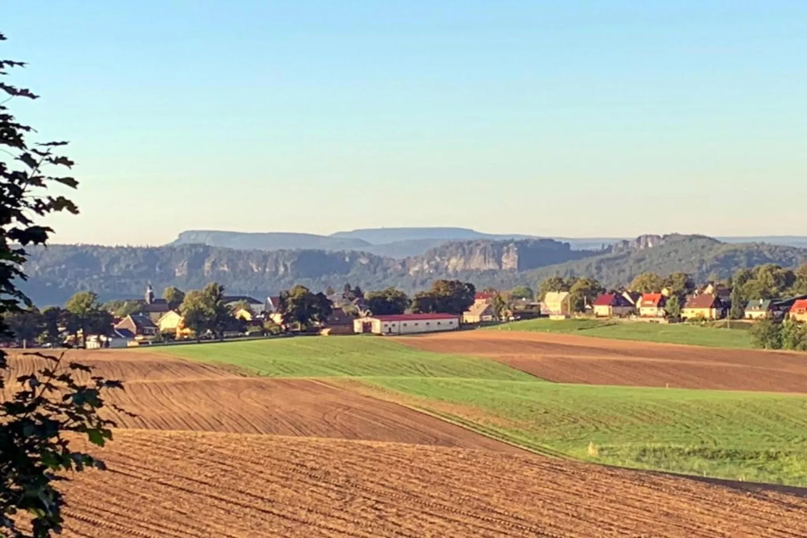 Sächsische Schweiz-Areas within 20km in summer
