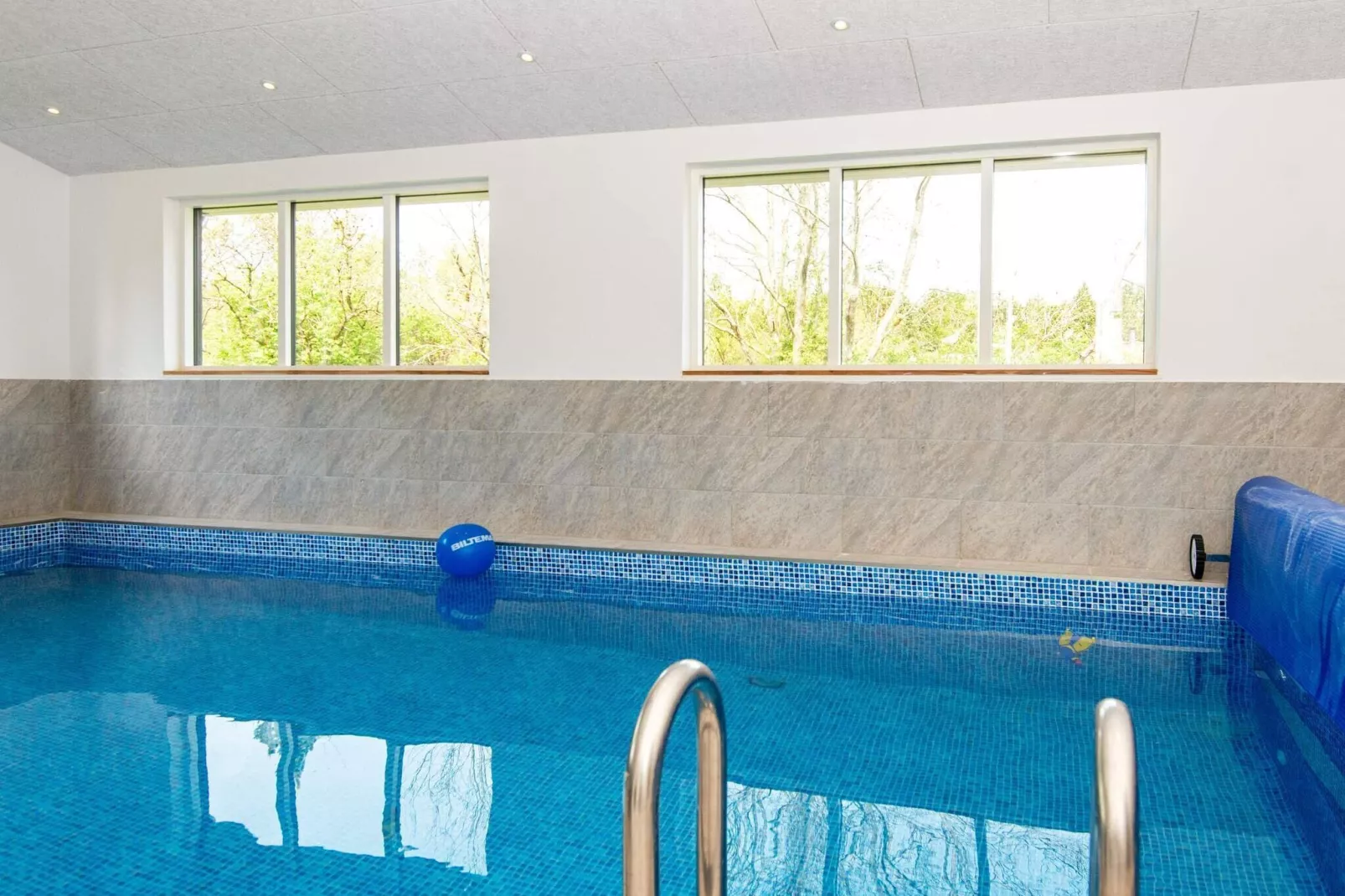 Luxury Retreat with Pool - By Traum Ferienwohnungen-Indoor