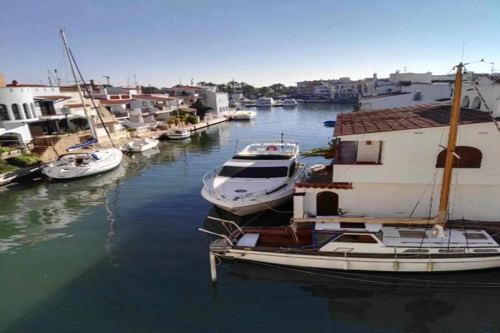 Villa Juan-Areas within 20km in summer