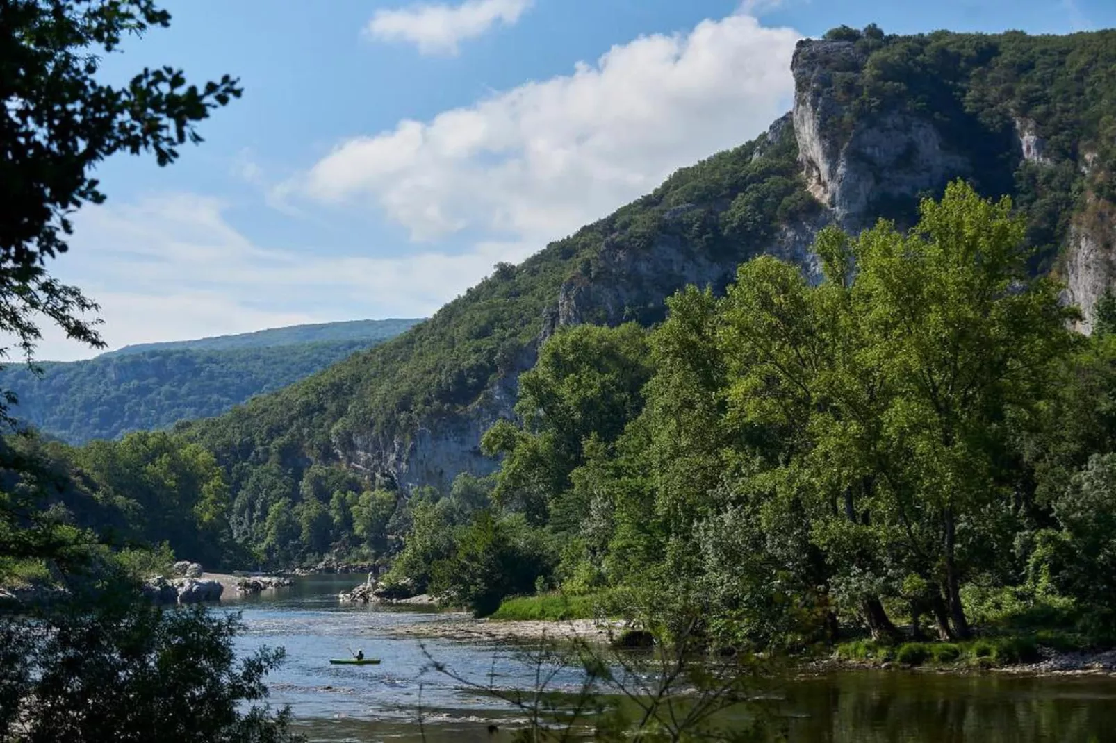 Le Domaine des Hauts de Salavas 4-Areas within 20km in summer