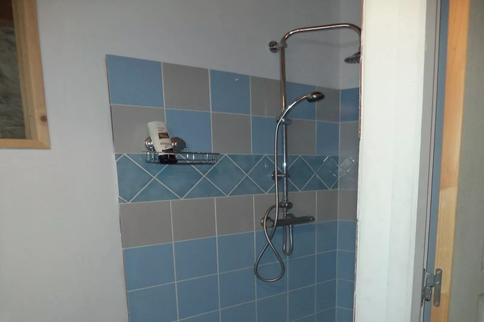 Cottage les Bombis-Bathroom