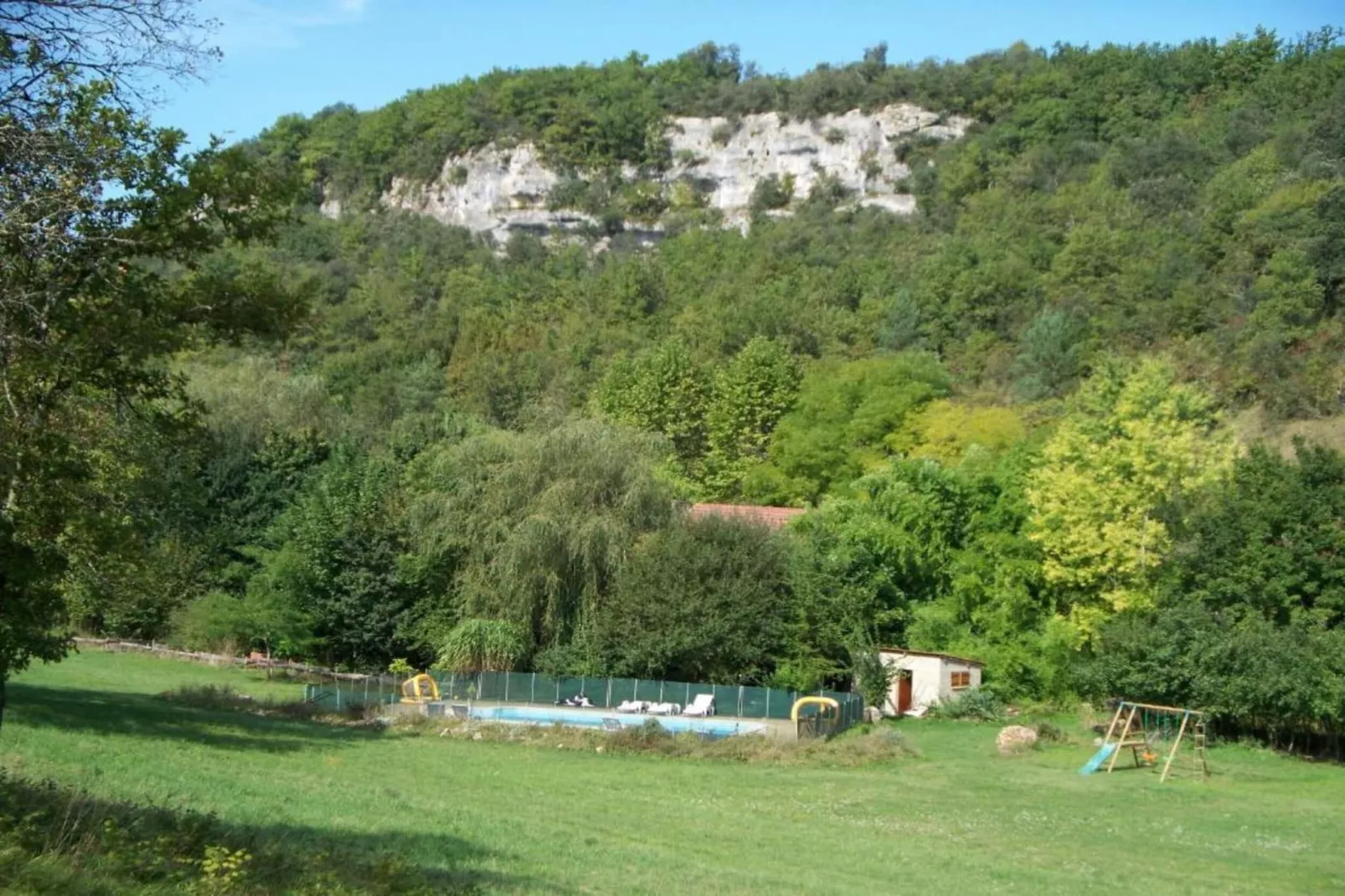 Le Clos du Rocher 2-Zones été à 20 km