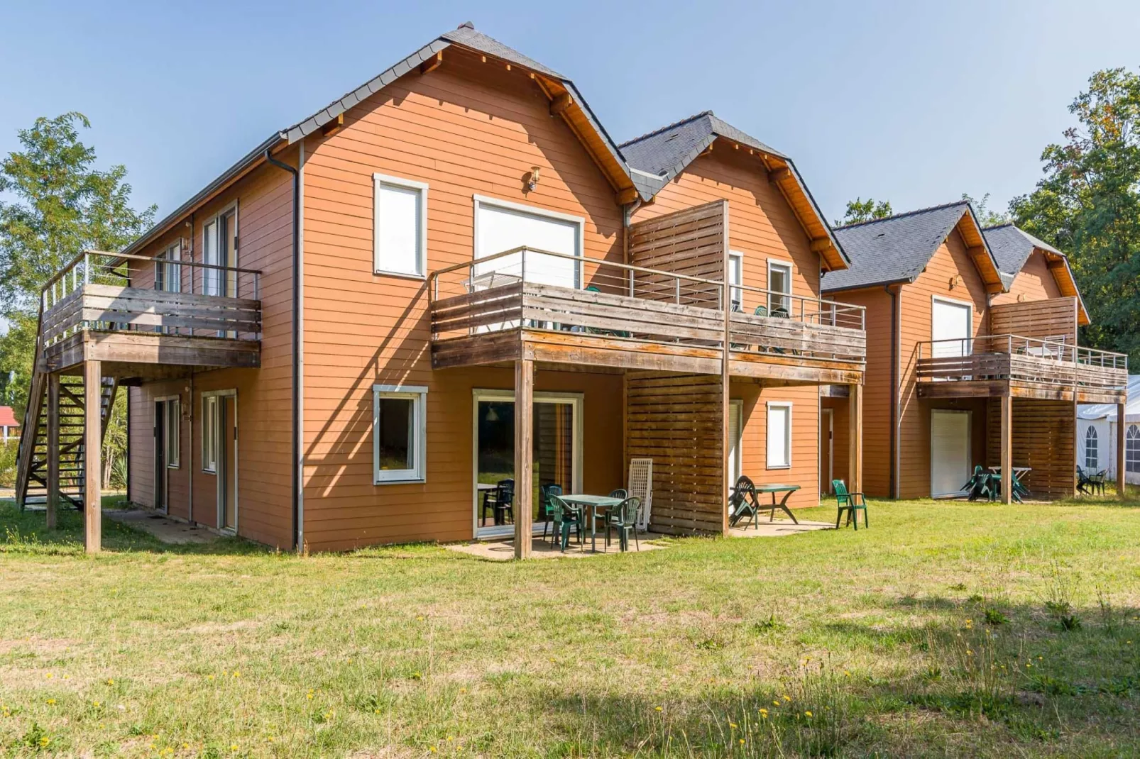 Relais du Plessis 2-Außenbereich Sommer