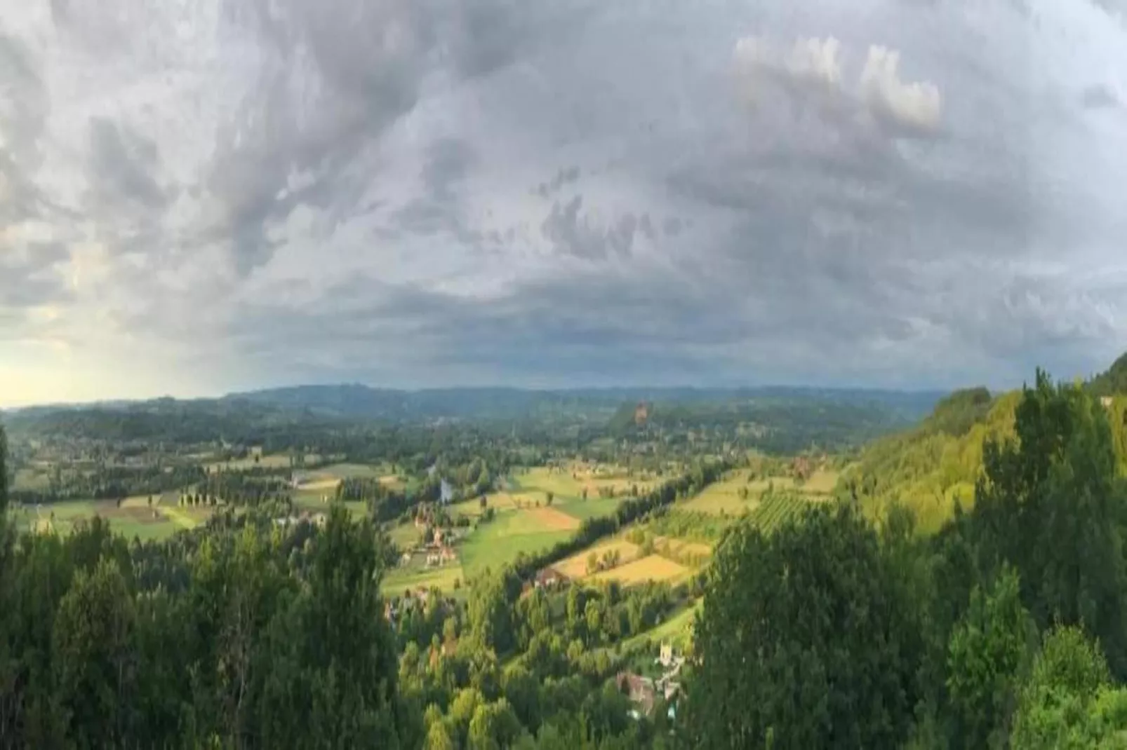 La Pouzaque-Areas within 20km in summer