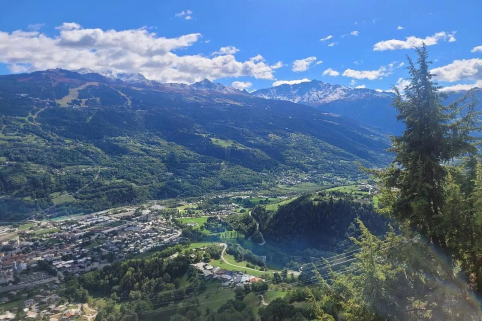 Appart'Hotel Eden 2-Zones été à 20 km