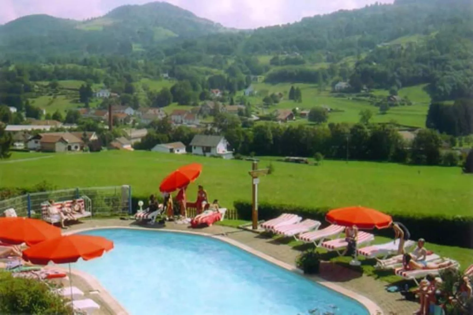 Les Chalets des Ayes 7-Swimming pool