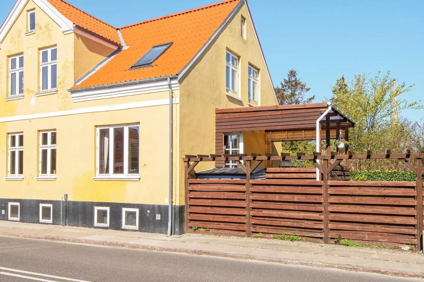 8 person holiday home in Grenaa-By Traum