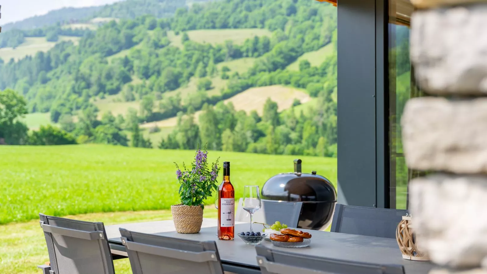 Mountain Chalet Esttes-Terrace balcony