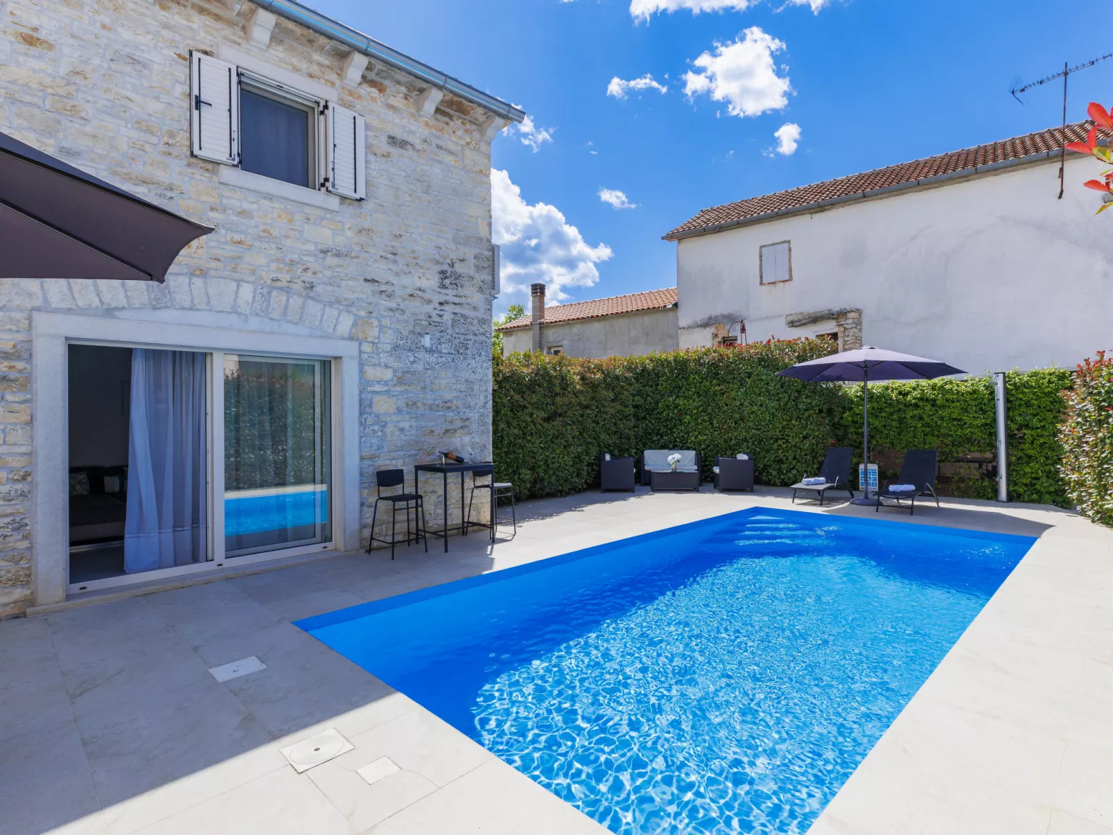 Villa Karmen-Dehors