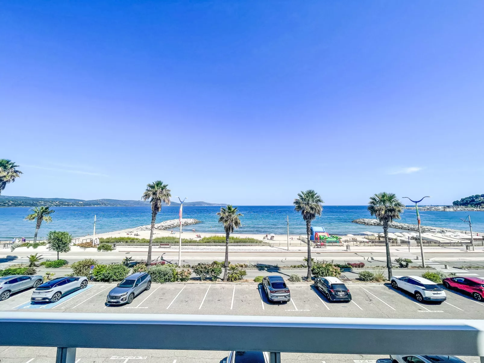 Le Palazzo del Mar-Outside