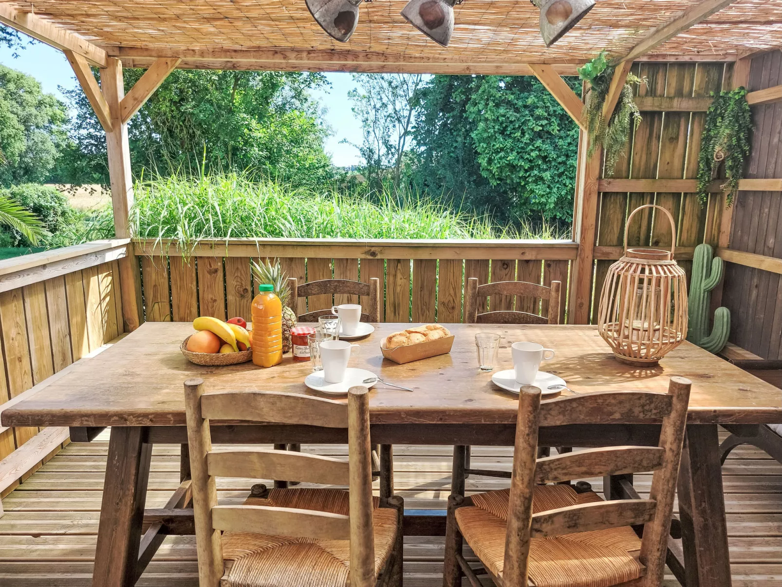 Le logis de Papeu-Outside