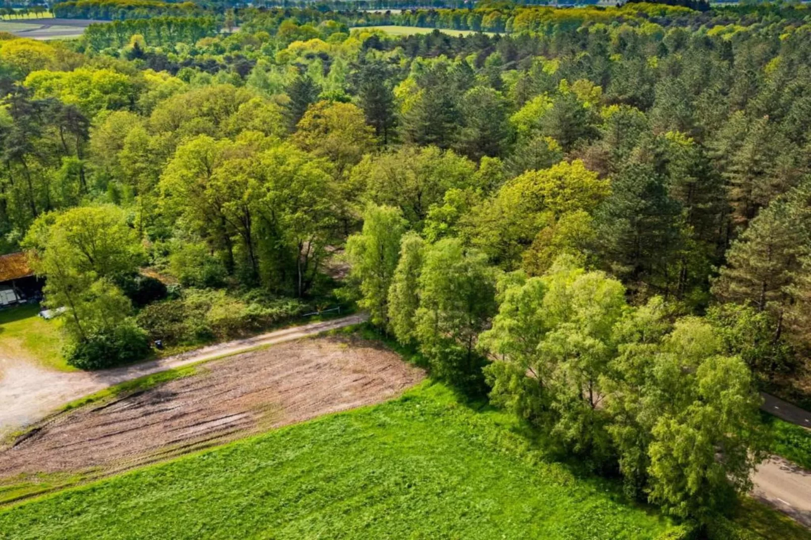 Vakantiepark Latour 8-Areas within 20km in summer