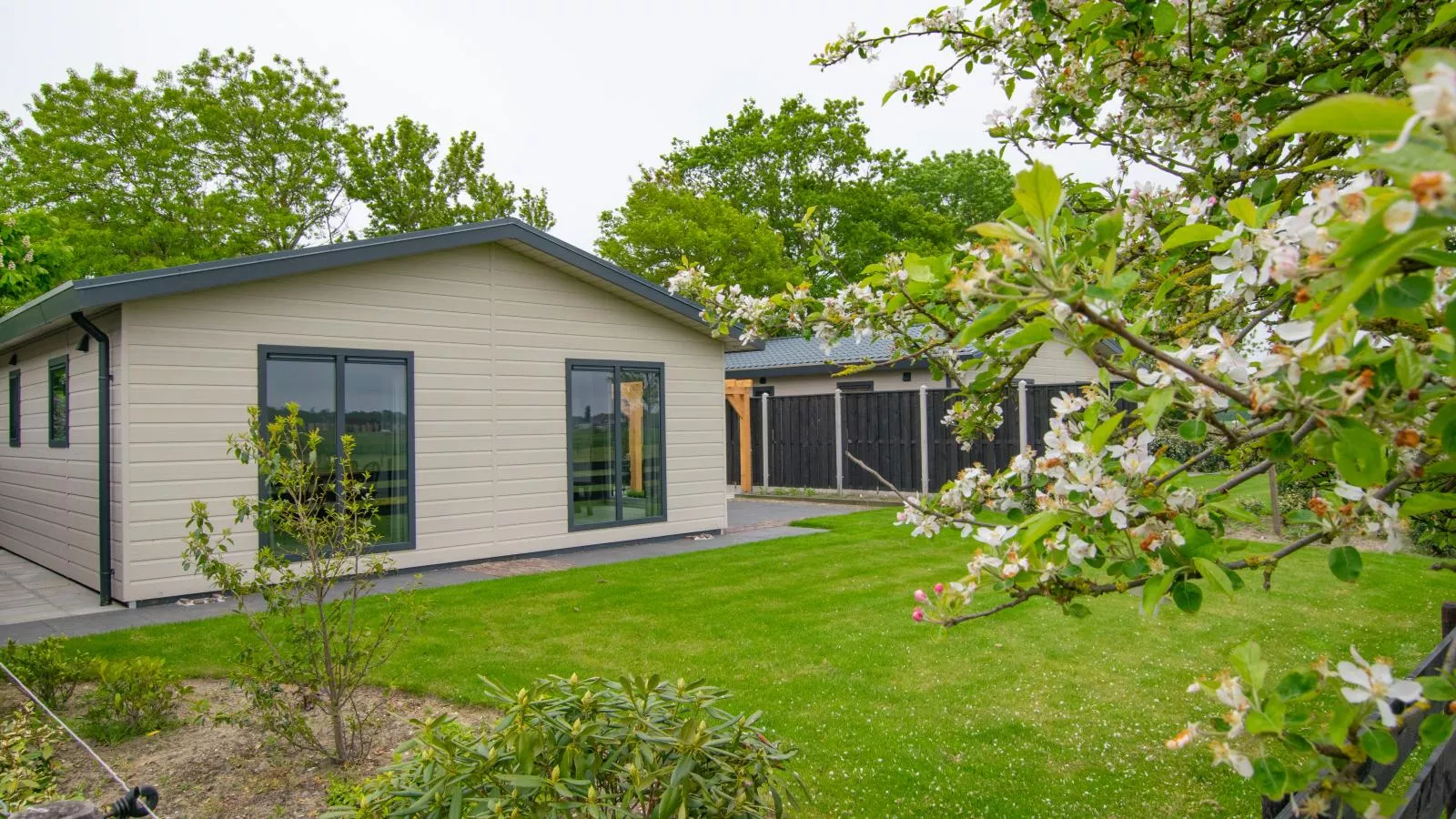 De Zwaluw-Exterior summer