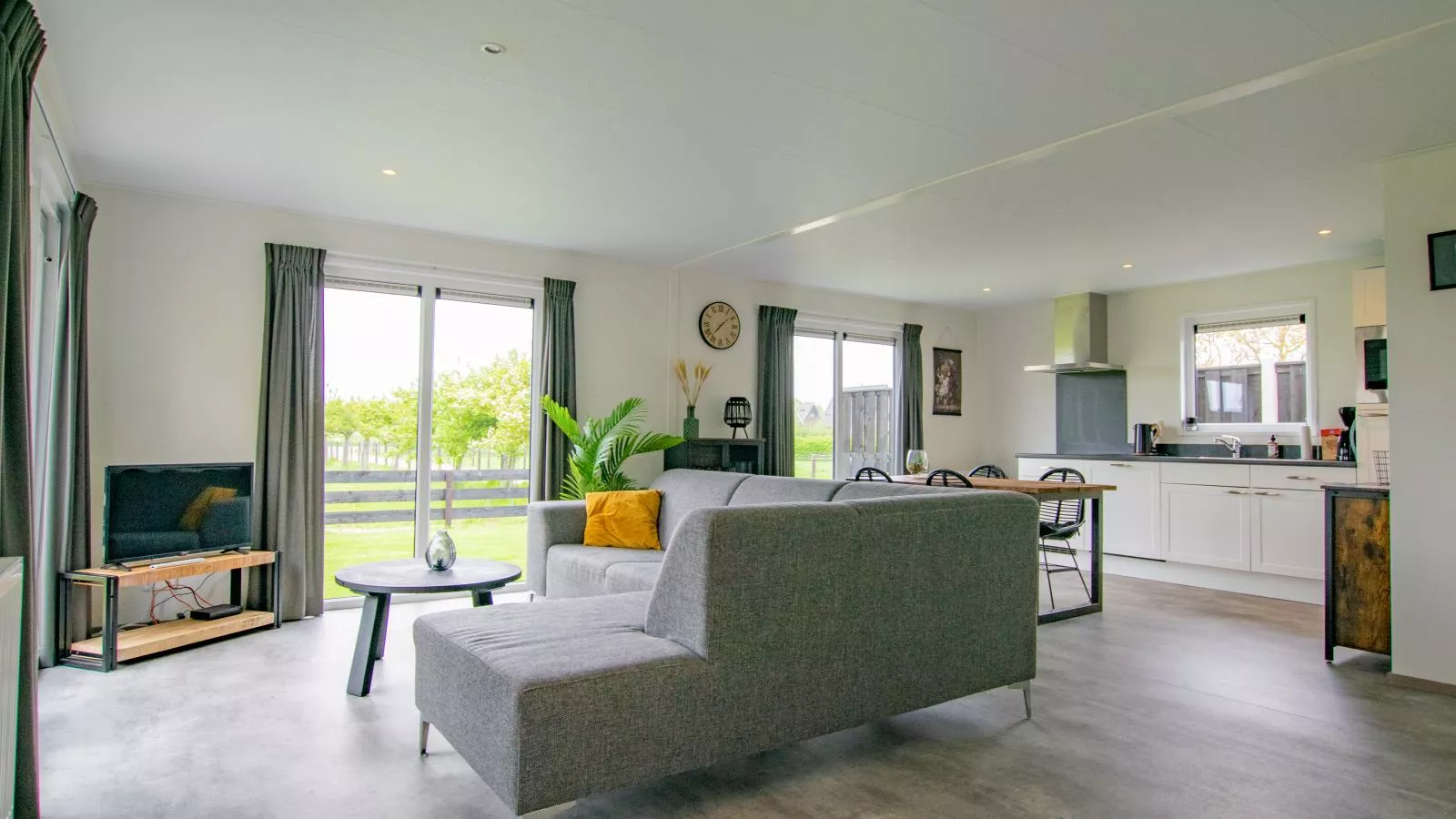 De Zwaluw-Living room