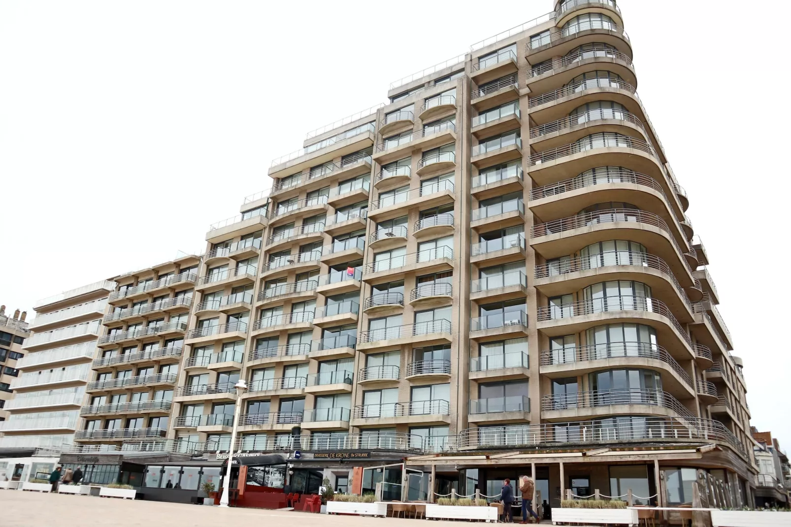 CASINO AB / A0104-Exterior in summer