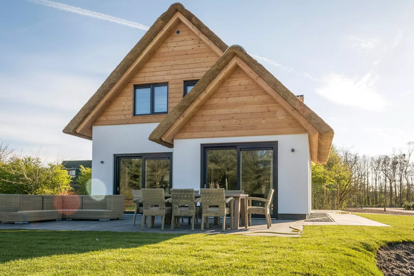Villa Bouwlust Z-Außenbereich Sommer