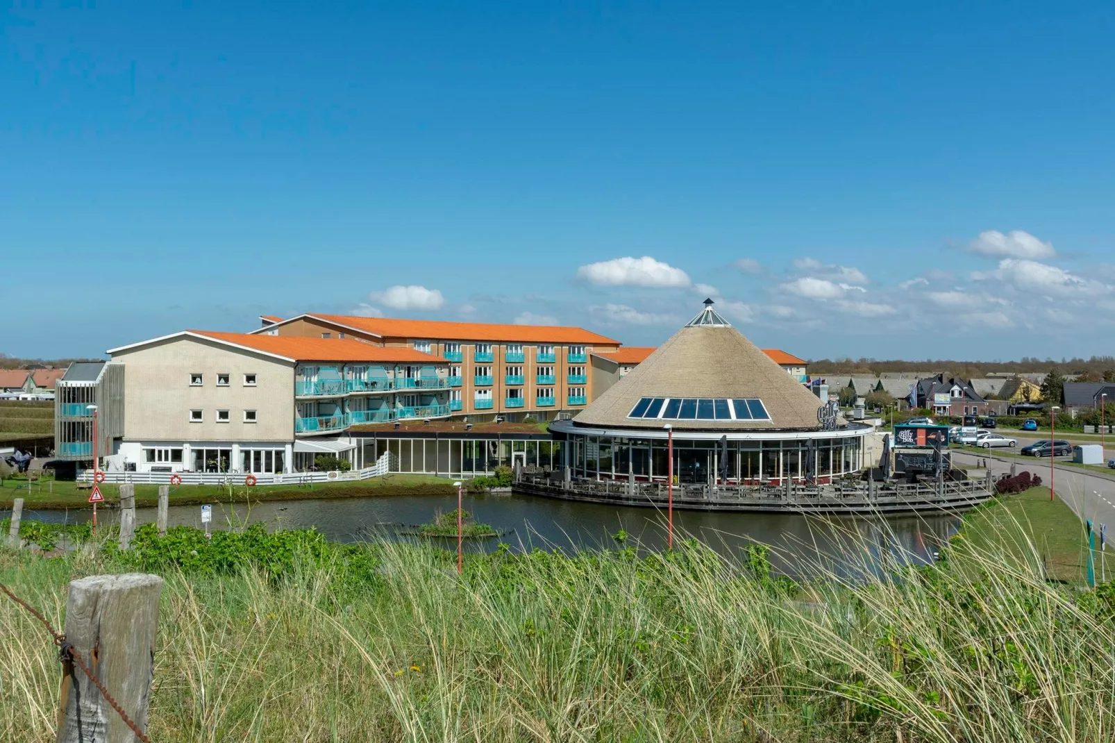 Strandslag 195-Exterior in summer