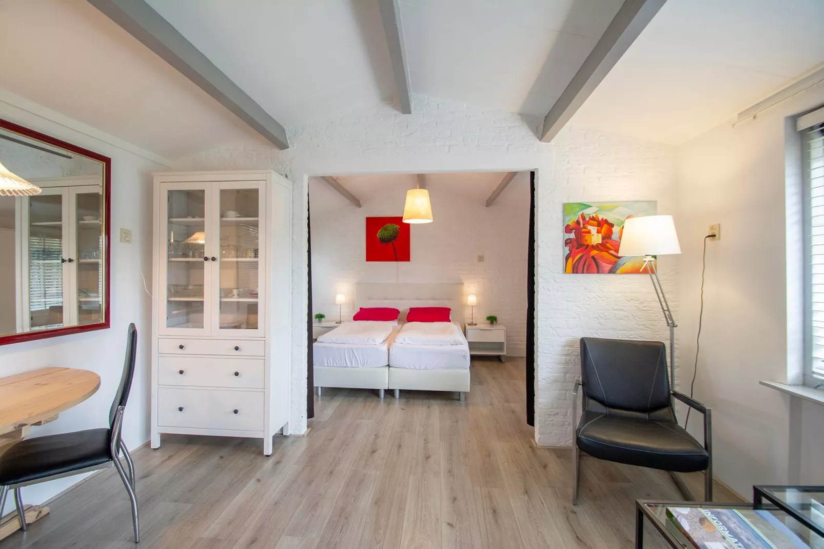 Garnekuul 26-Bedroom