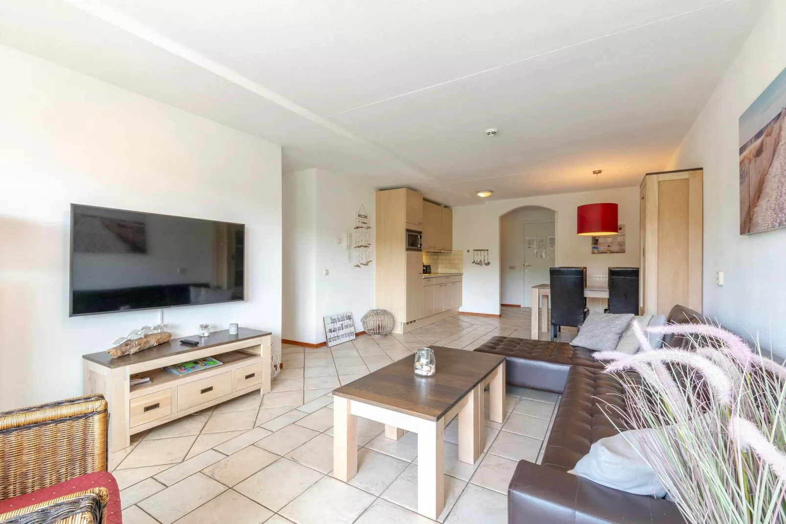 Wijde Blick 211-Living room