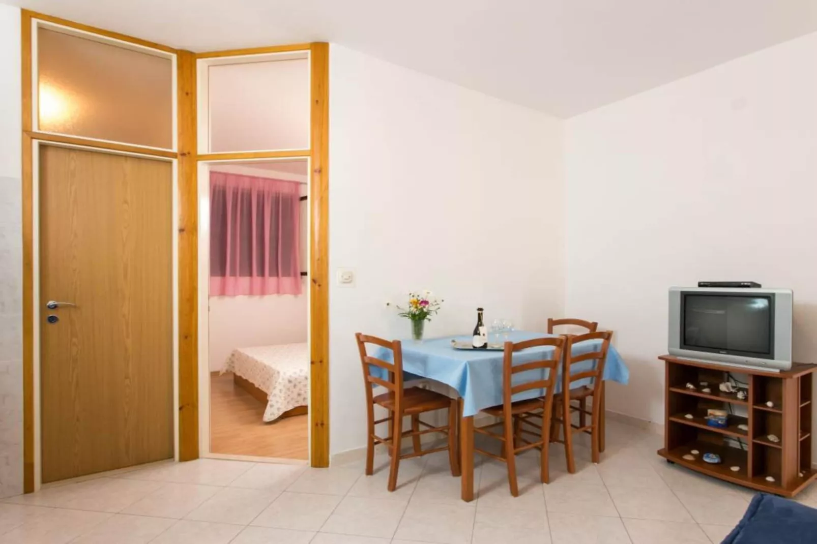 Guest House Old Town View- One Bedroom Apartment (3 Adults)-Living room