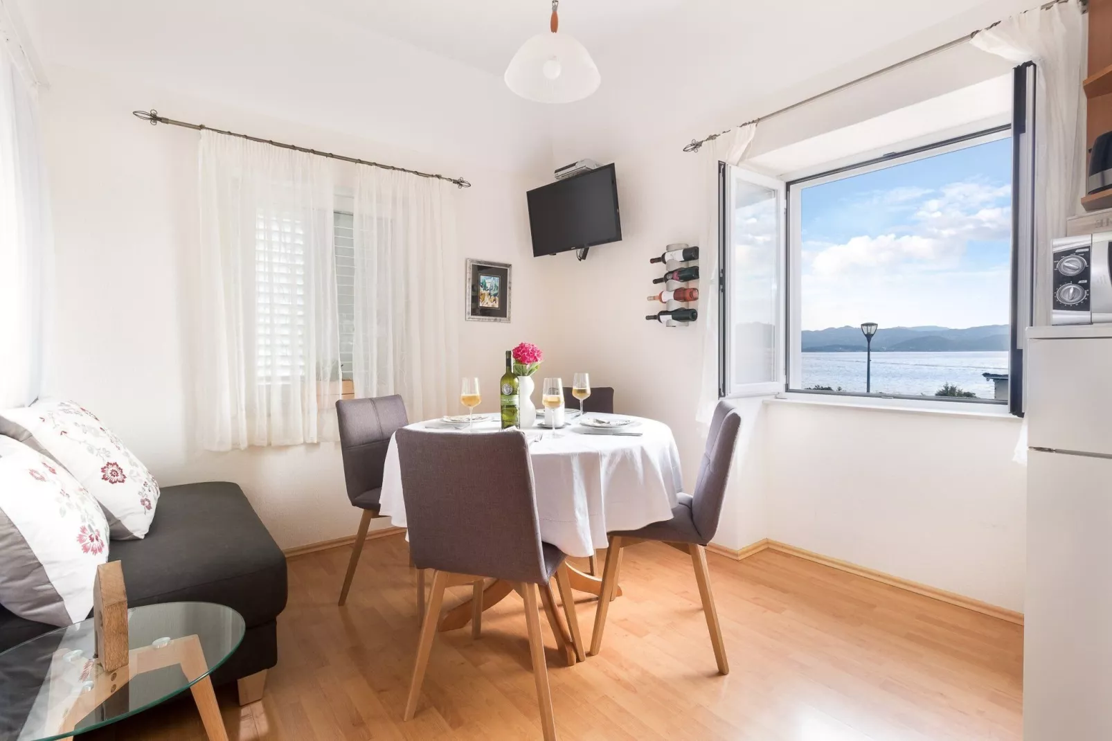Apartments Lotea - Two-Bedroom Apartment with Terrace and Sea View-Living room