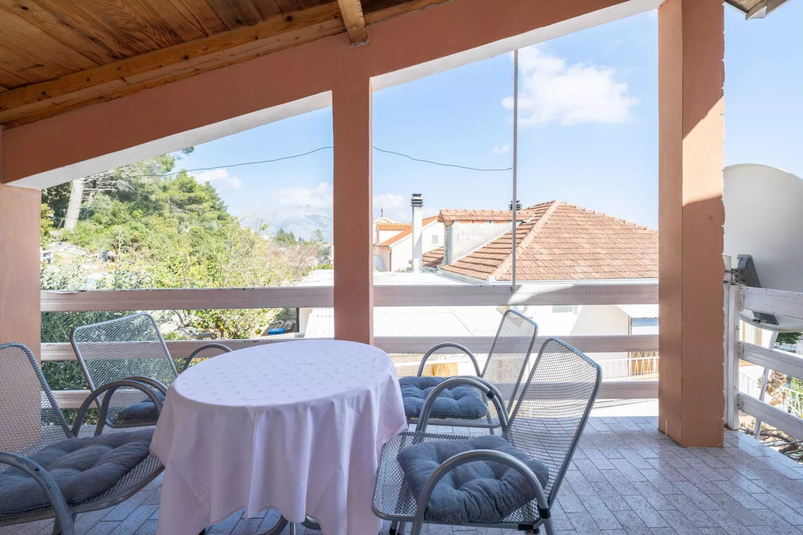 LaidBack Apartments - Standard One Bedroom Apartment with Balcony and Sea View (Azur)-Terrasse