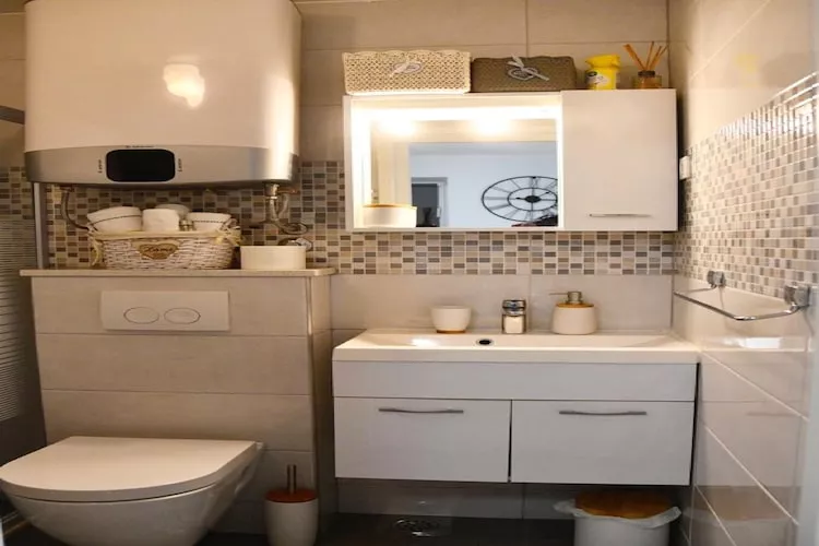 Apartment Little Secret - Studio Apartment-Bathroom