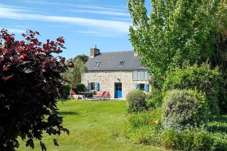 Maison de pêcheur Plougoulm-Garten Sommer