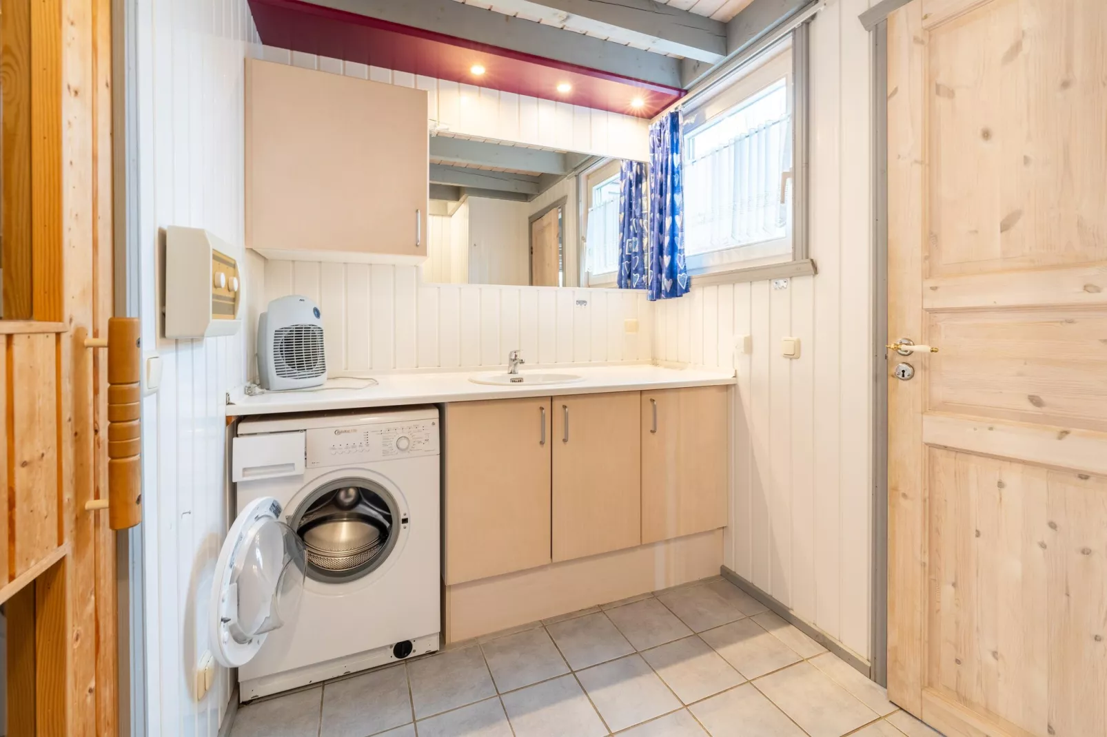 FH Wildgans Comfort Nr 140-Bathroom