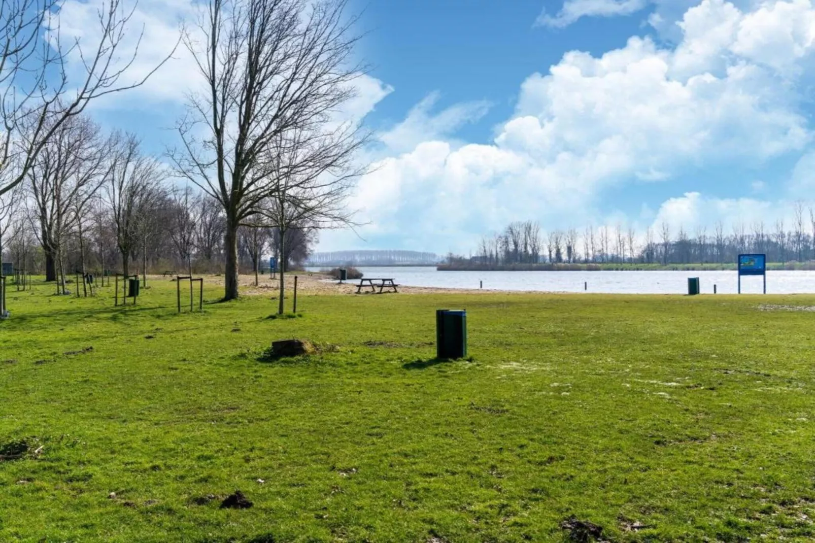 Standaard 303-Areas within 20km in summer