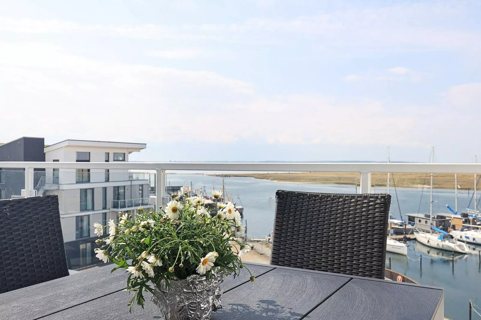 Harbour view apartment in Wendtorf